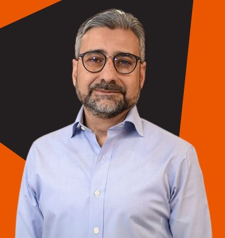 AMIR PARACHA